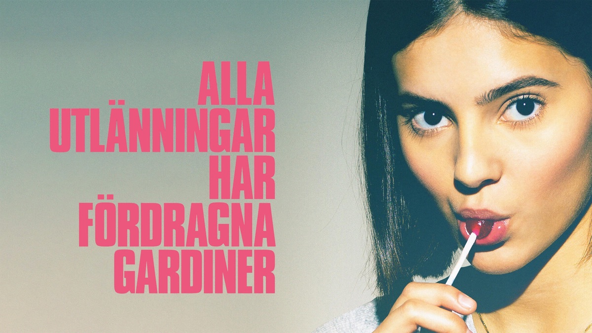 Alla Utlänningar Har Fördragna Gardiner