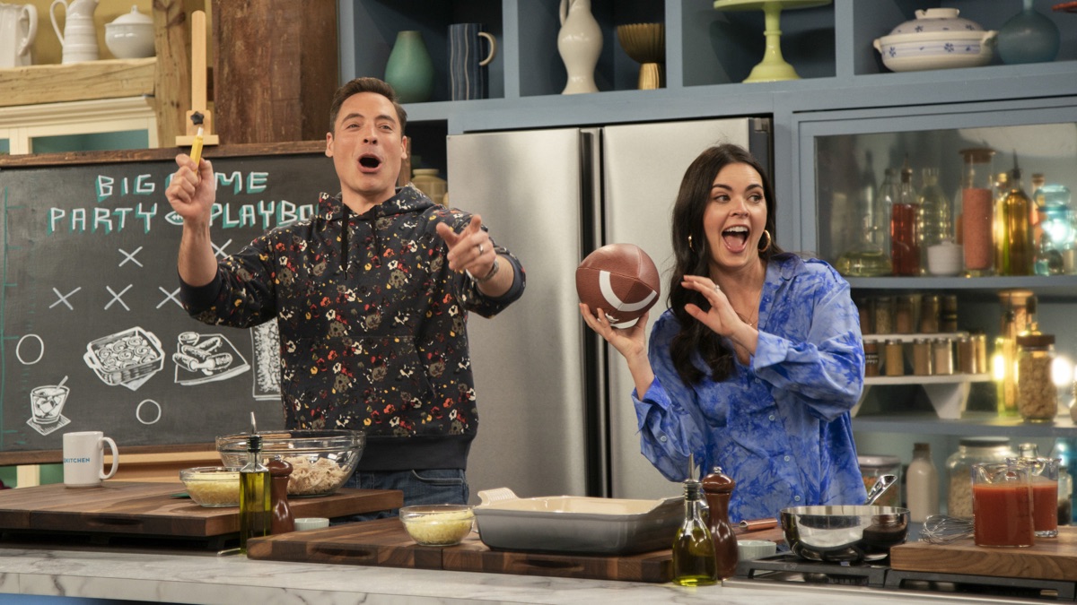 Big Game Party Playbook The Kitchen (Season 30, Episode 1) Apple TV