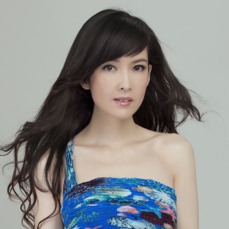 VIVIAN CHOW - Lyrics, Playlists & Videos | Shazam