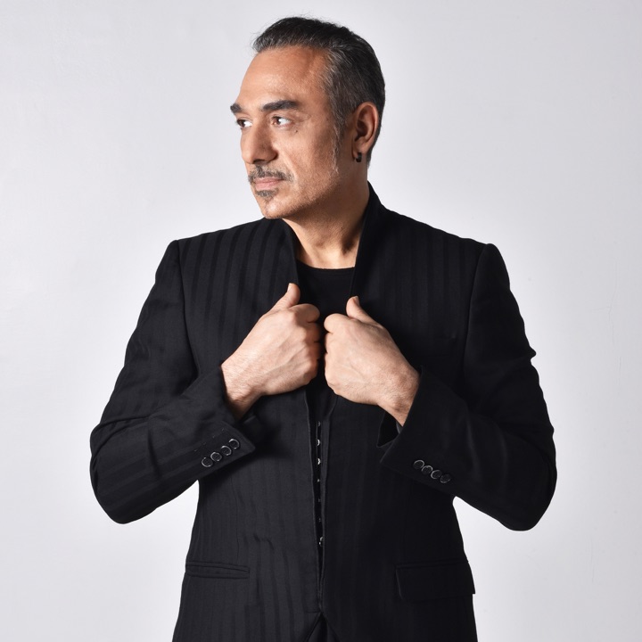 Giannis Ploutarhos Ola Se Sena Ta Vrika