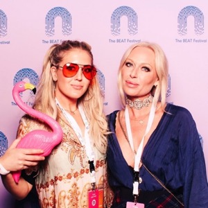 Isabel & Klara Sjukt Oklart