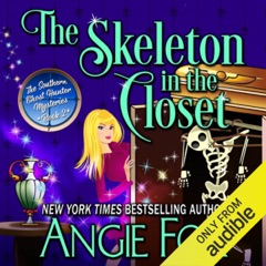 The Skeleton in the Closet: Southern Ghost Hunter Mysteries, Book 2 (Unabridged)