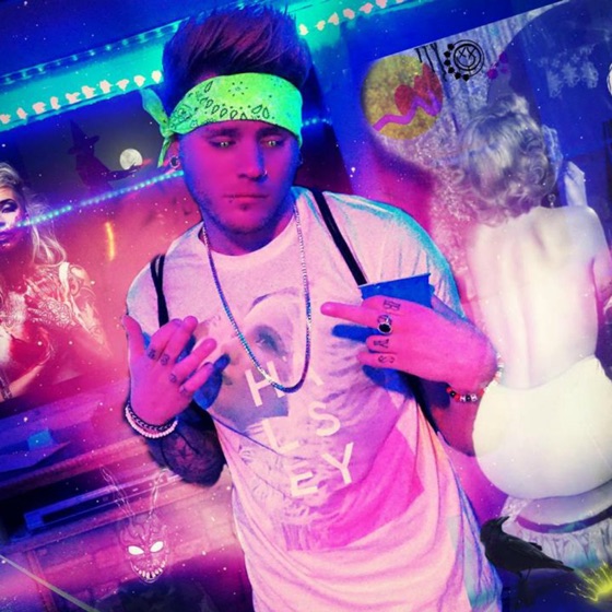 Cover artwork for Hit tha Roof