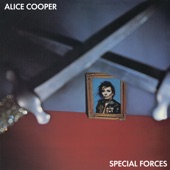 Alice Cooper - Skeletons in the Closet