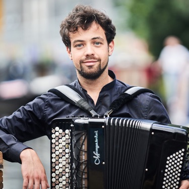 SAMUELE TELARI - Lyrics, Playlists & Videos | Shazam
