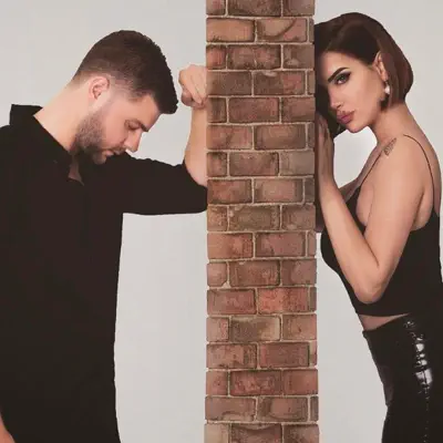 A Je Mire? - Single - Estto