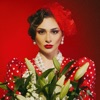 Özlem Başar - Bir Adım İki Geri