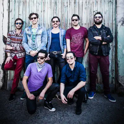 Escenografías de Teatro - Single - Silvestre