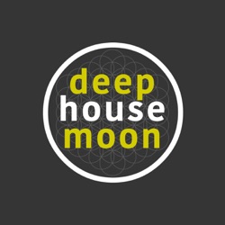 Deep House Moon