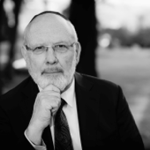 Matmonim: Daf Yomi by Rabbi David Lapin - Rabbi David Lapin