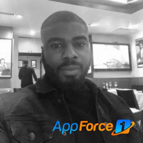 Tunde Adegoroye, Lead Software Developer and YouTuber thumbnail