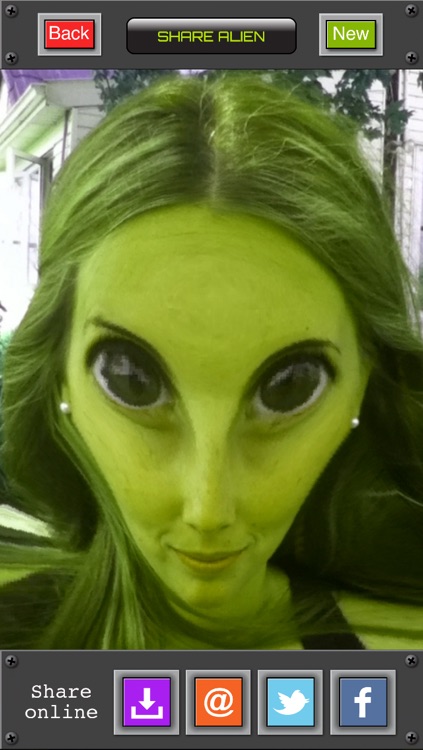 Alien Booth