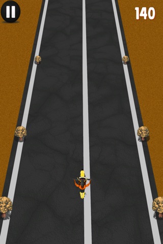 Old biker riding his motorcycle all night on the desert road - Free Edition screenshot 3