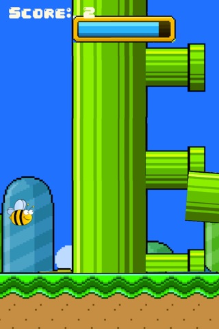 Timber Swing Bee: Chop The Wooden Pipe and Avoid Branches screenshot 3
