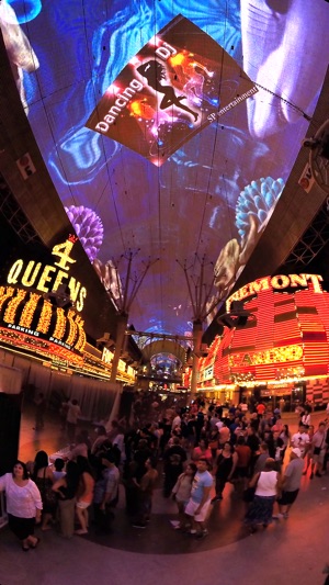 VR Las Vegas Fremont Street Virtual Reality 360(圖4)-速報App