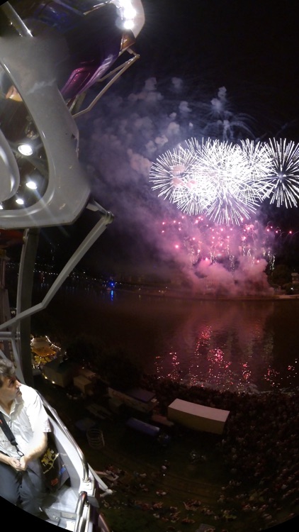 VR City Fireworks Big Wheel Virtual Reality 360 screenshot-4