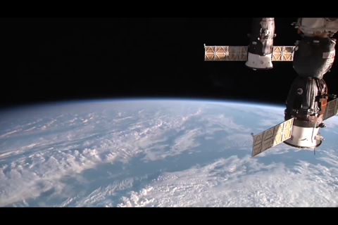 Скриншот из ISS Live Now
