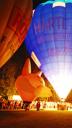 VR Ballooning and Night Glow Virtual Rea