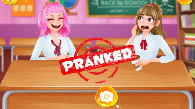 School Pranks - BFF Prank War!