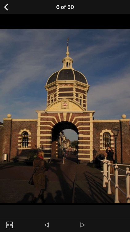 Leiden Offline Travel Explorer
