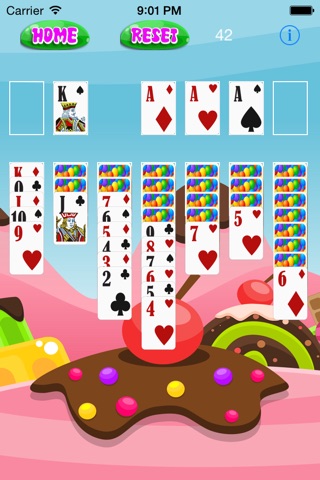 `` A Sweet Classic Candy Solitaire Patience & Skill Card Game screenshot 2