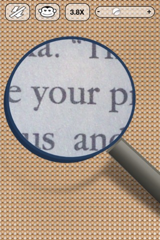 iMagnifier - Magnifying Glass Flashlight The Best Magnifier For iPhone and iPad screenshot 3