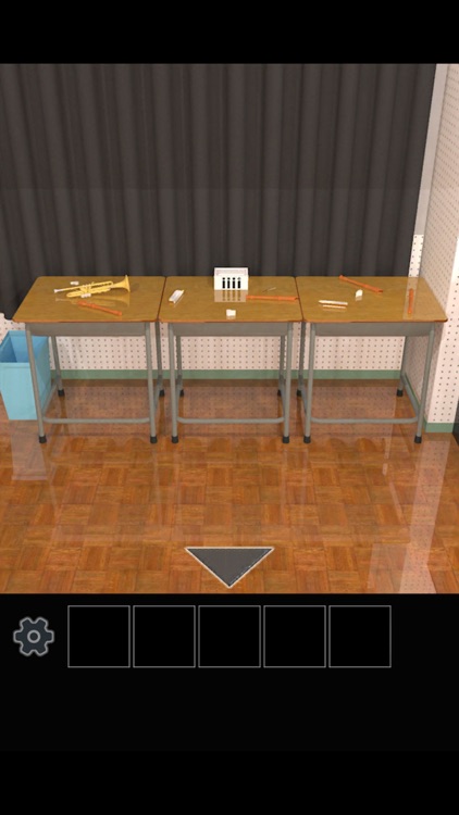 Escape from the music room in the school. screenshot-4