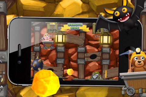 A Despicable Bears Gold Rush - Free Rail Miner Game screenshot 4