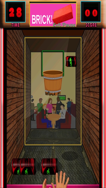 Shoot the beer can to the barman for another run - Free Edition screenshot-3