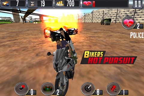 Bikers Hot Pursuit - 3D Racing and Shooting Game screenshot 4