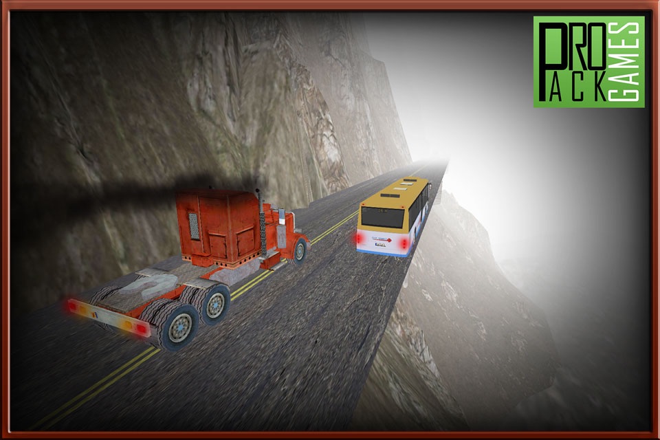 Diesel Truck Driving Simulator - Dodge the traffic on a dangerous mountain highway screenshot 3