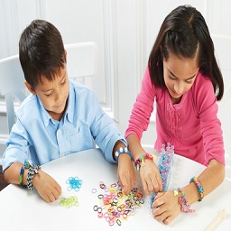 Beaded Flower Charm for the Rainbow Loom 