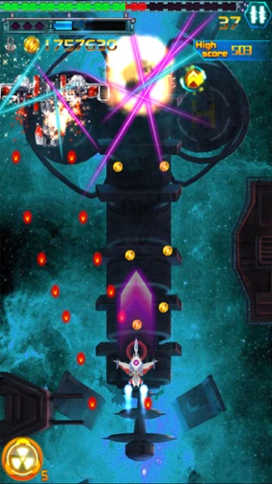 Space Raiden-Commander Thunder Fight Shooting War(圖2)-速報App