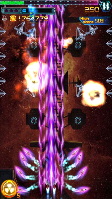 Space Raiden-Commander Thunder Fight Shooting Warのおすすめ画像1