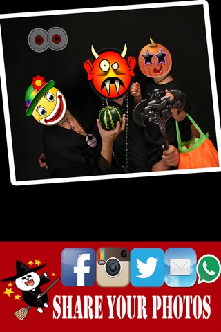 Halloween Horror Photo Creator - give scary image effect with emoji emoticons screenshot 3