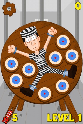Inmate Dart Wheel - dart throwing game screenshot 2