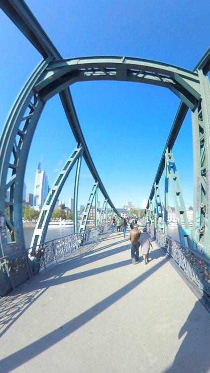 VR Frankfurt City Walk - Virtual Reality Germany screenshot-4