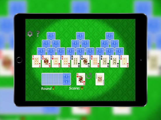 Vegas Solitaire TriPeaks screenshot 2