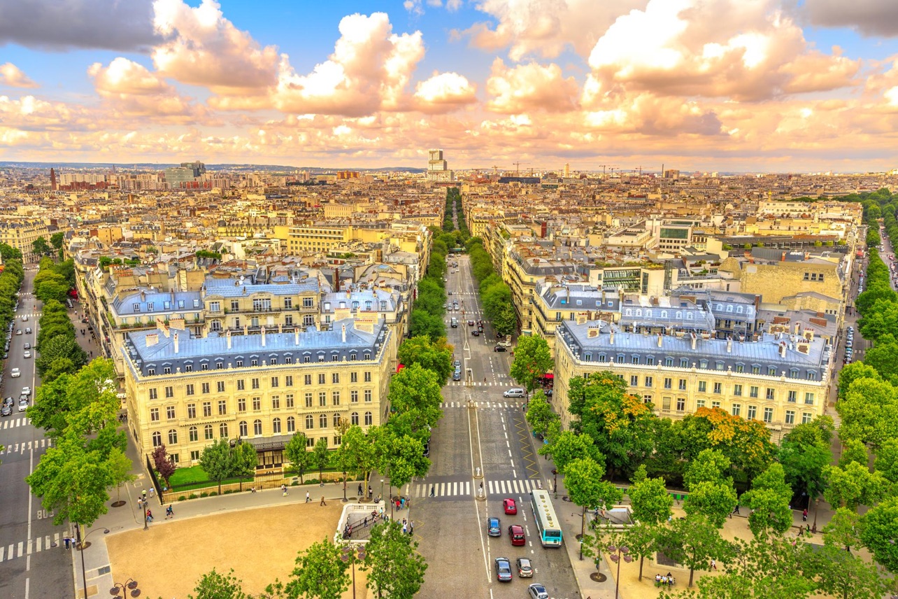 arc de triomphe aerial view