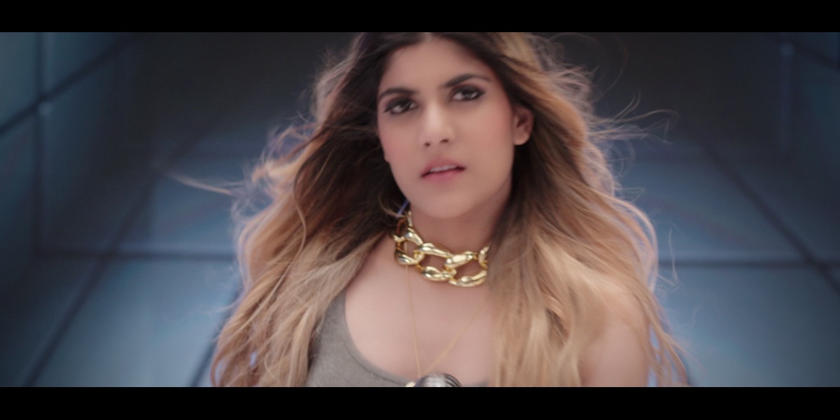 Ananya birla meant to be. Ananya Birla. Unstoppable клип. Unstoppable Индия. Unstoppable песня Индия.