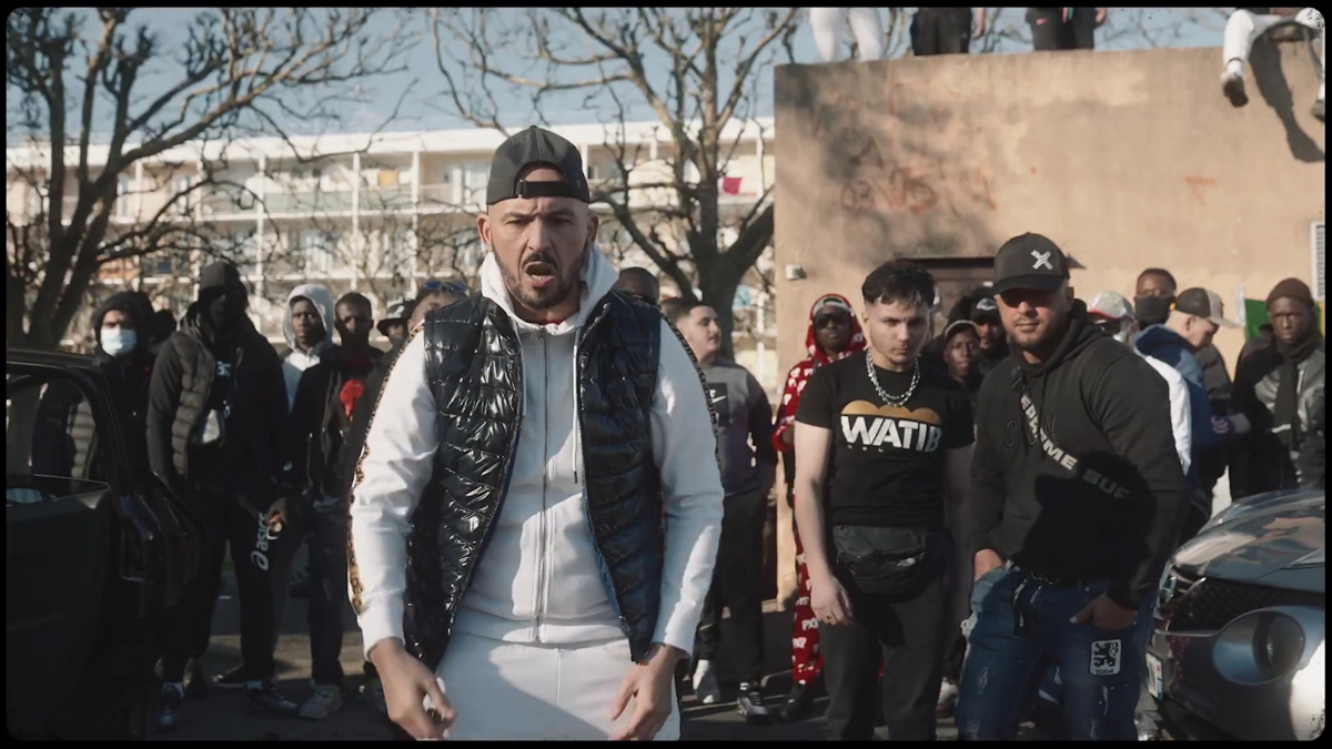 Gzuz прическа. 187 Strassenbande. LX Rapper. Gzuz в Stone Island.