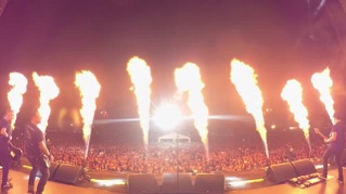 Seal the Deal (Live From FortaRock, NL)