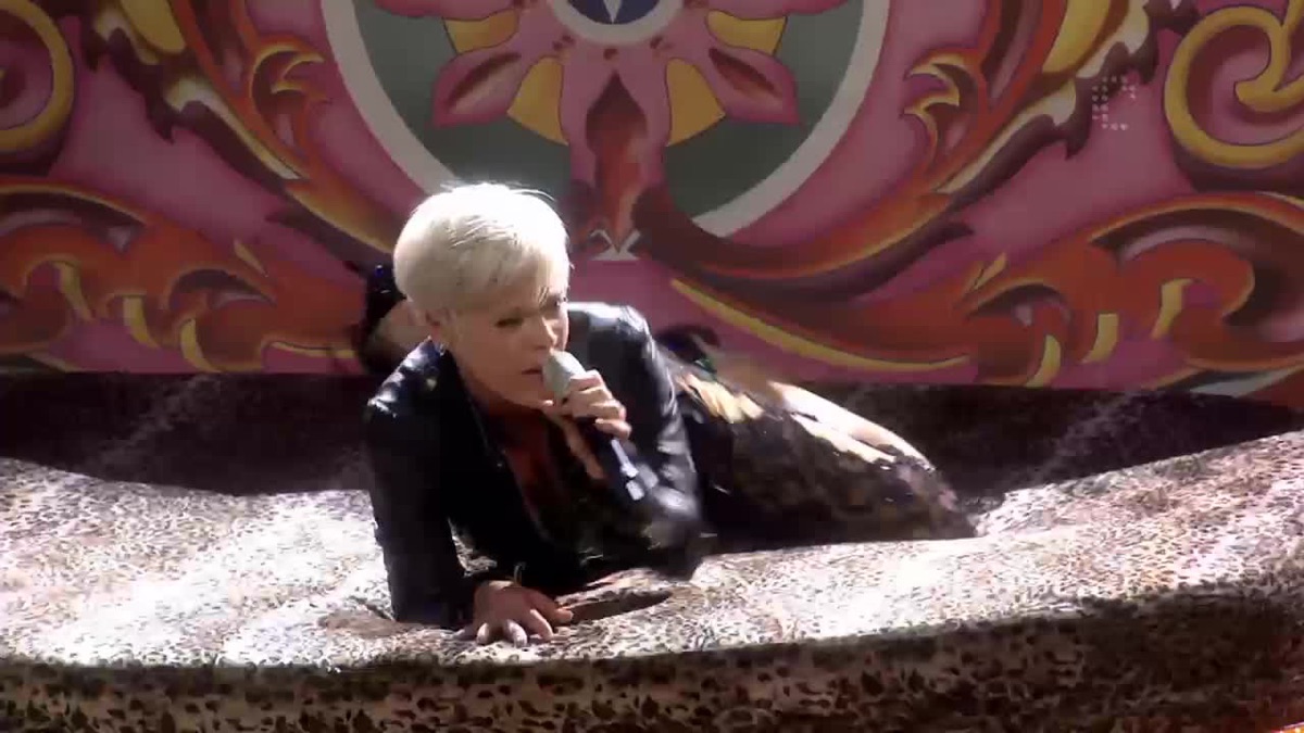 P!nk: Funhouse Tour - Live In Australia | Apple TV (AU)