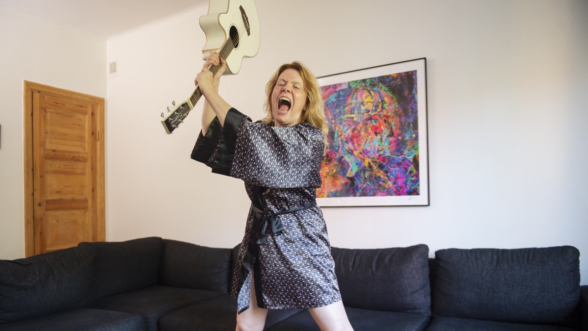 Corona Depression Apple TV (CY)